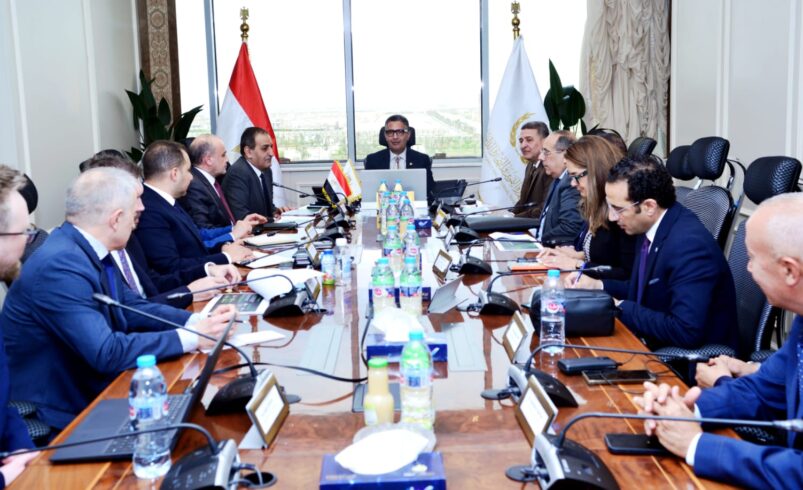 وزير التموين يترأس اجتماعًا موسعًا لمناقشة نظم تتبع السلع الأساسية