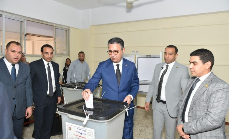 وزير التموين والتجارة الداخلية يدلي بصوته في انتخابات مجلس النواب ٢٠٢٥
