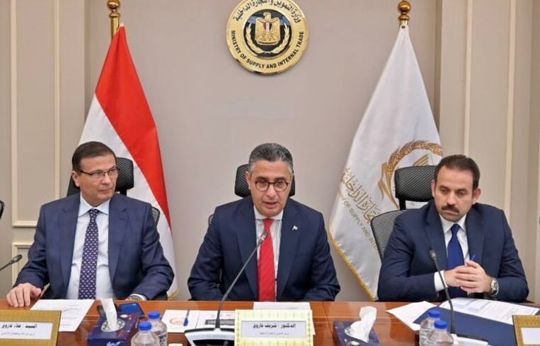 استيراد دواجن مجمدة وطرحها بالمنافذ قبل شهر رمضان