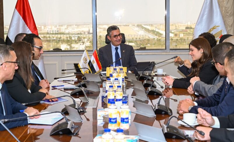 وزير التموين يجتمع مع السيد / نعيم يزبك رئيس الشرق الأوسط وافريقيا لشركة مايكروسوفت العالمية