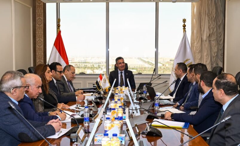 الدكتور شريف فاروق يعقد اجتماعًا مع شركة سُبل للاستثمار التجاري لتعزيز الشراكة مع القطاع الخاص